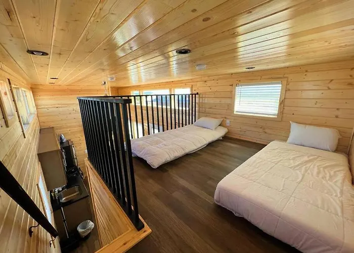 066 South Rim Grand Canyon Tiny Sleeps 8