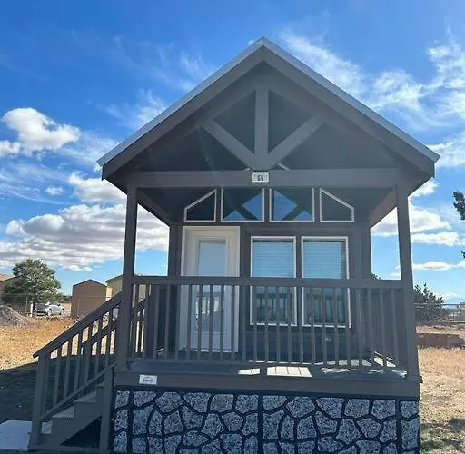 066 South Rim Grand Canyon Tiny Sleeps 8 Chalet Valle